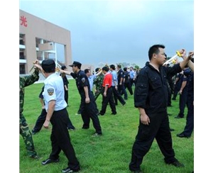 學校校園安保服務